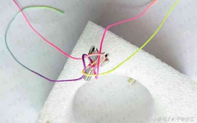 编织红绳手链教程(编织红绳手链教程金刚结)插图5