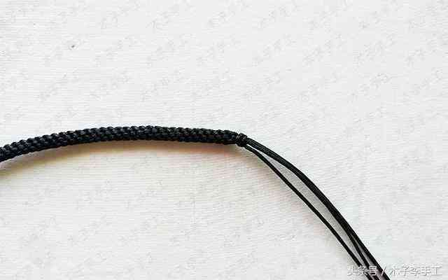 编织红绳手链教程(编织红绳手链教程金刚结)插图9