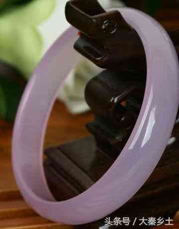 蓝田玉怎么看是好玉(蓝田玉怎么分辨好坏)插图3 蓝田玉怎么看是好玉(蓝田玉怎么分辨好坏)插图3