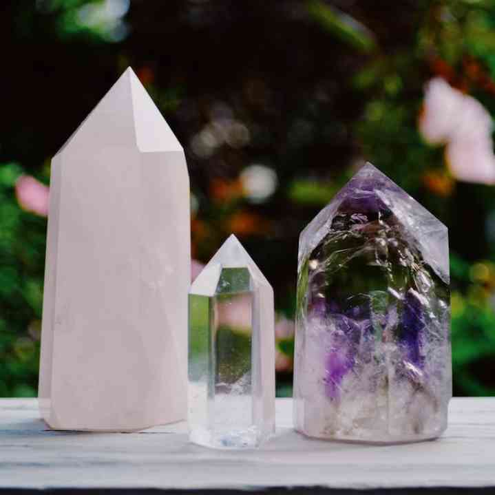 不同颜色水晶的寓意及功效(22种水晶的功效与禁忌)插图3