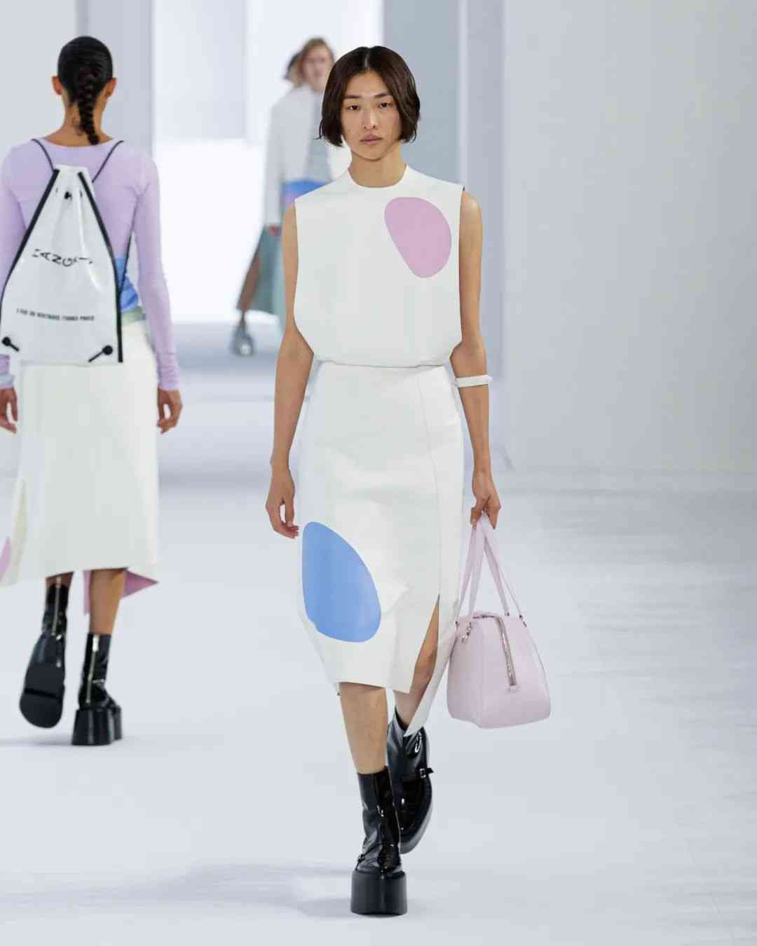 蒂芙尼新款戒指(蒂芙尼新款戒指图片)插图21