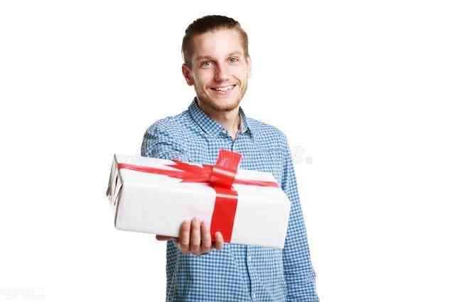 结婚买几个戒指(结婚戒指)插图2