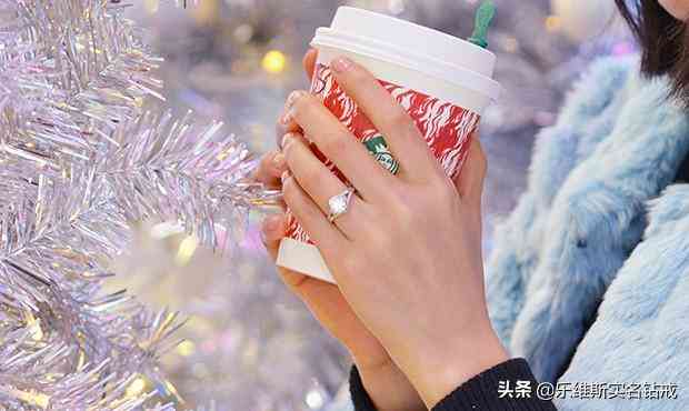 结婚戒指应戴哪个手指(结婚戒指应戴哪个手指上)插图4