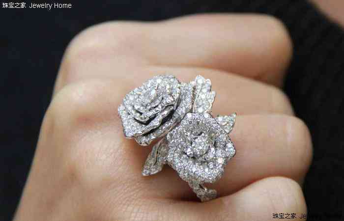 女生右手戴戒指(女生右手中指戴戒指)插图9