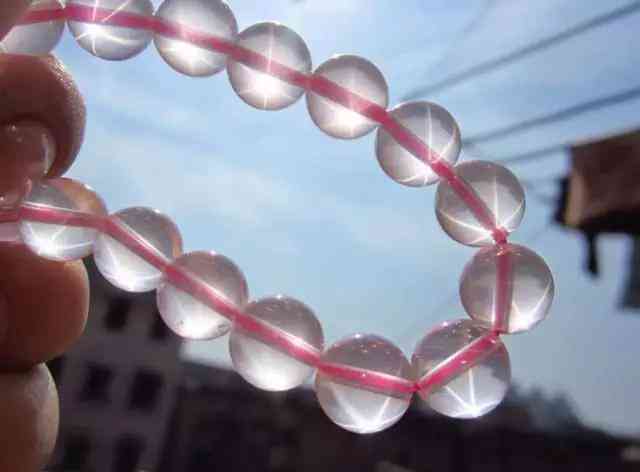 彩发晶的功效与作用佩戴禁忌(彩发晶的功效与作用图片颜色越深越好嘛)插图12