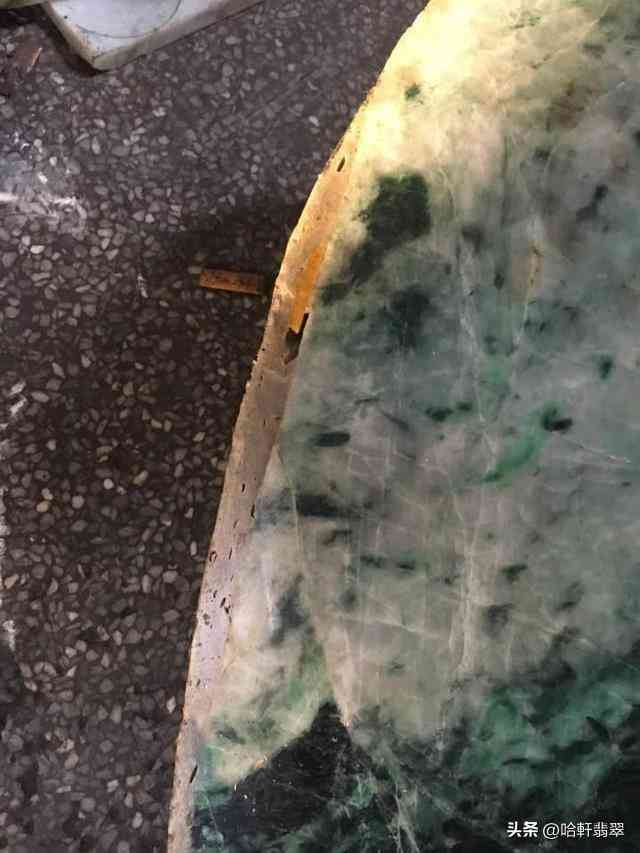 翡翠毛料有假的吗(翡翠毛料有假的吗知乎)插图9