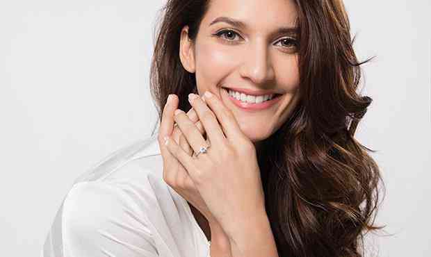 女生戴戒指含义(女生戴戒指含义是什么)插图3