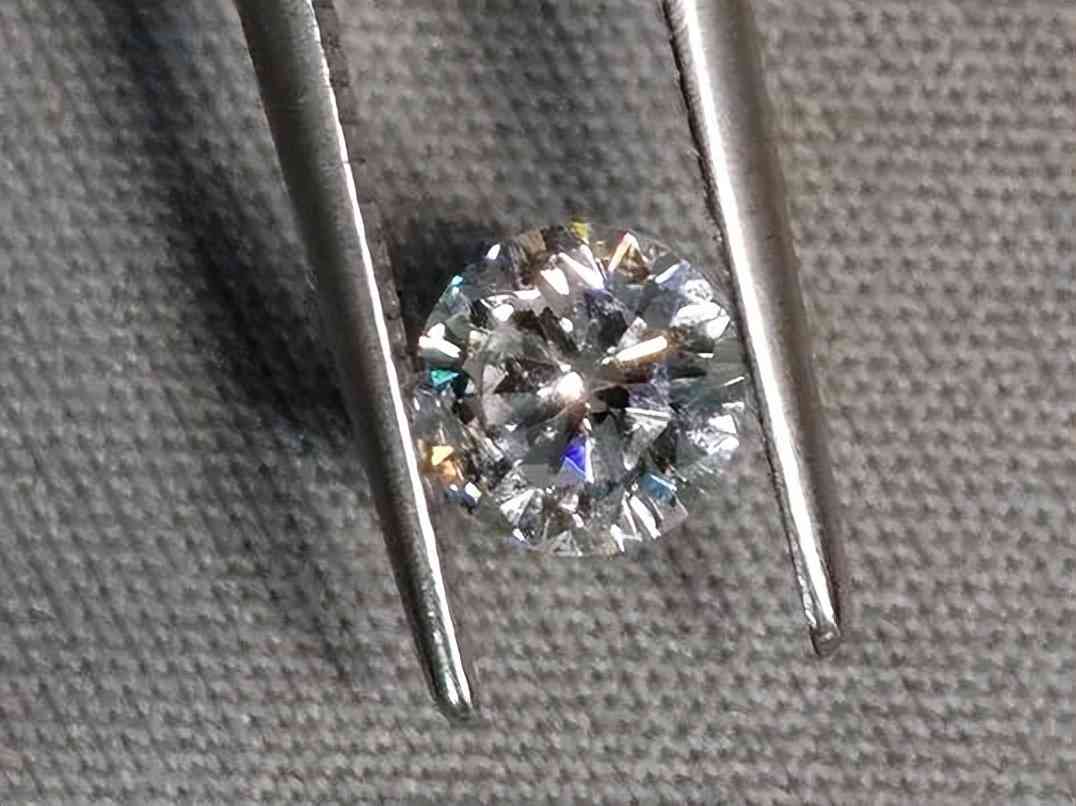 锆石哪个颜色贵(锆石哪个颜色贵一点)插图11 锆石哪个颜色贵(锆石哪个颜色贵一点)插图11