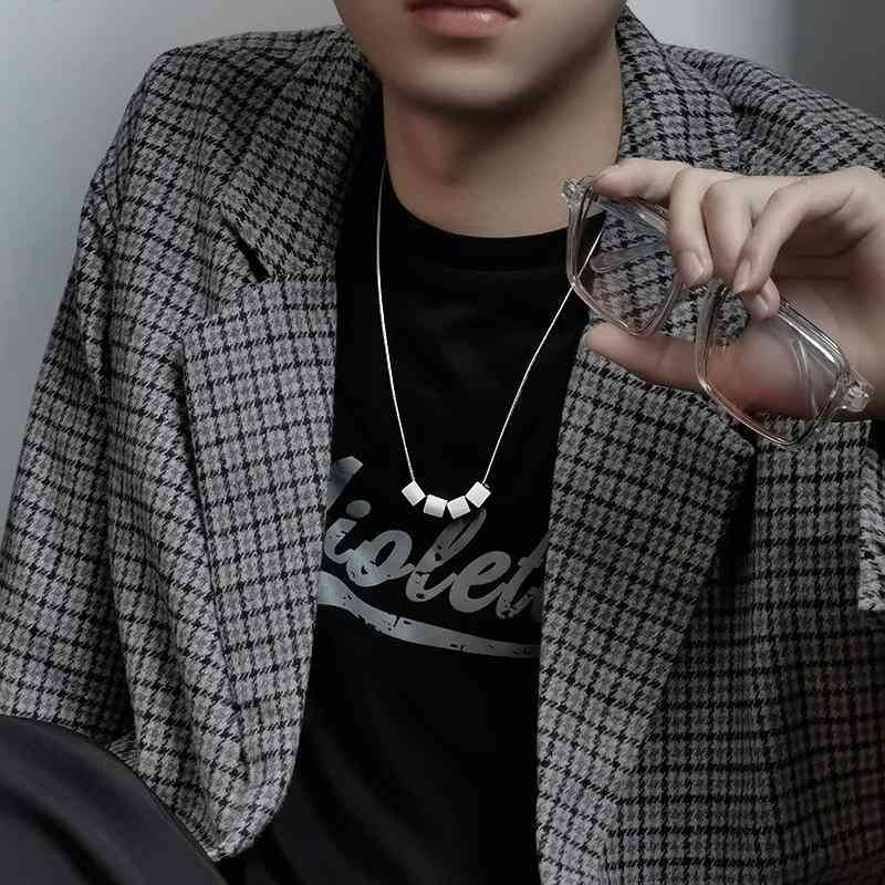 适合男生戴的项链(男士项链品牌排行榜)插图1