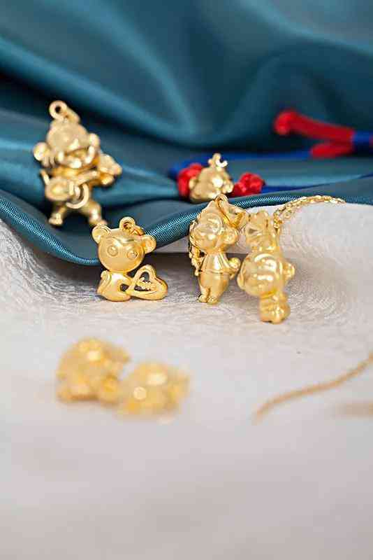 六福珠宝官方旗舰店(金六福钻戒款式及价格)