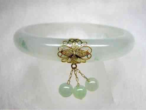 玉手镯裂纹补救最好办法(手镯里面有裂纹儿是纯天然的吗)插图4