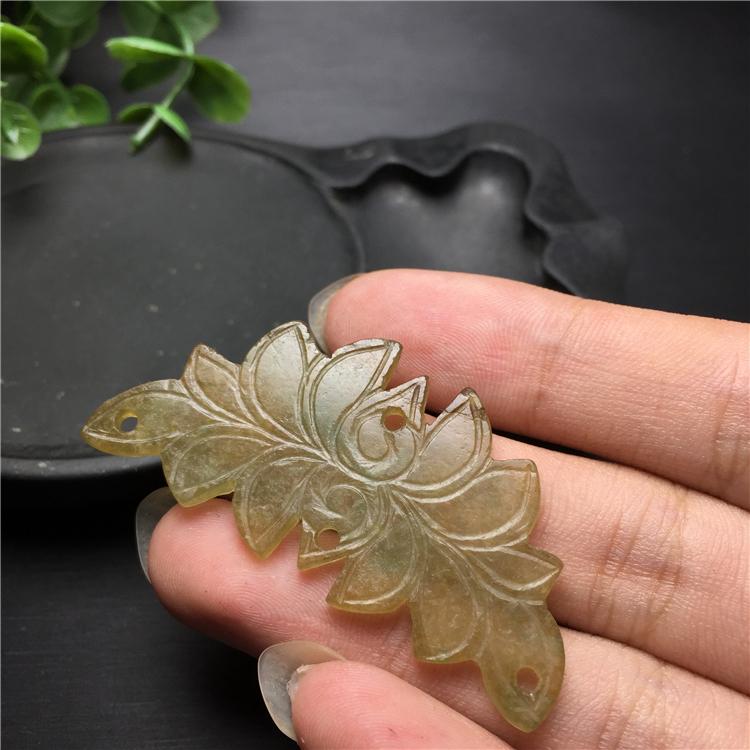 老坑冰种翡翠价格(老坑冰糯种翡翠价格)插图6 老坑冰种翡翠价格(老坑冰糯种翡翠价格)插图6