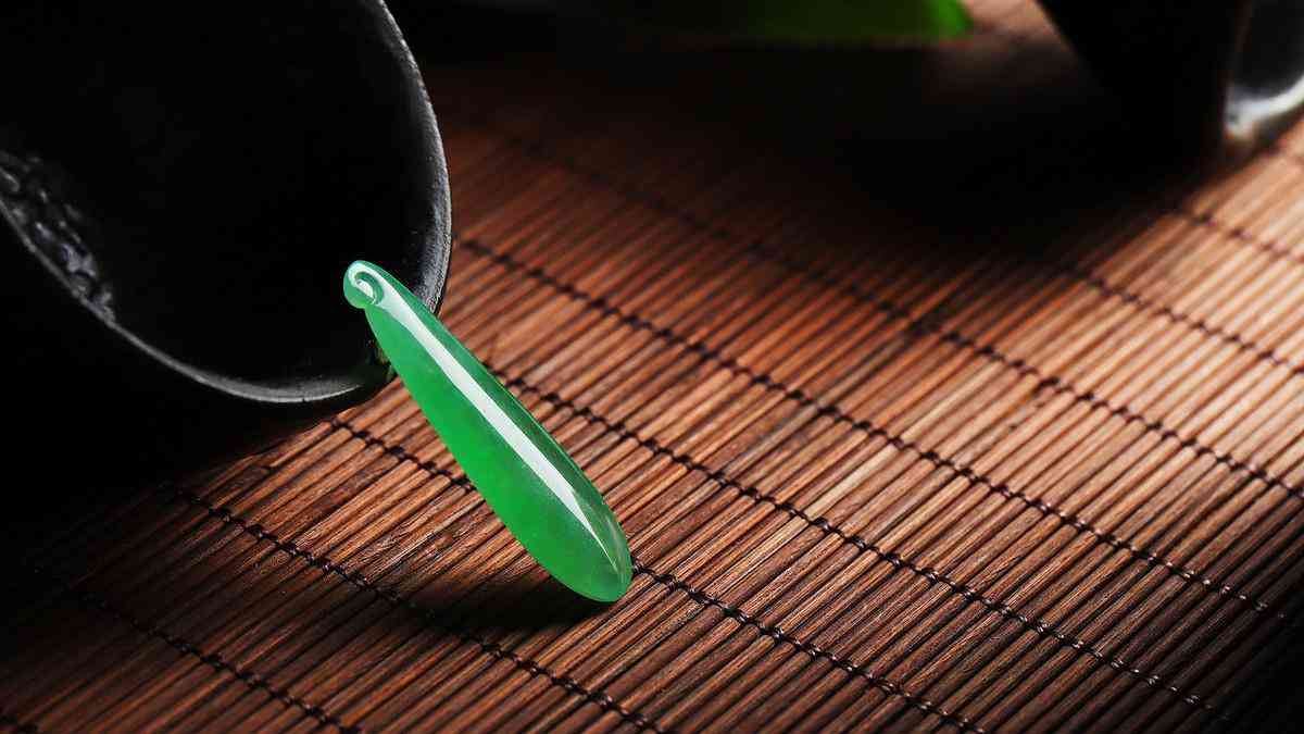 便宜的玉也能养人吗(玉和翡翠有什么区别)插图1