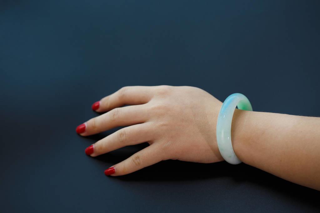 便宜的玉也能养人吗(玉和翡翠有什么区别)插图2