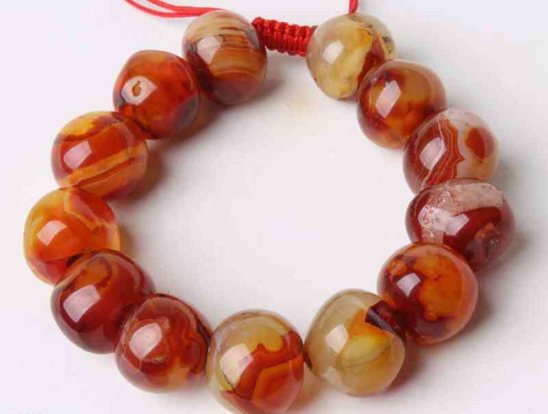 红玛瑙与南红的区别(南红和玛瑙的区别)插图4