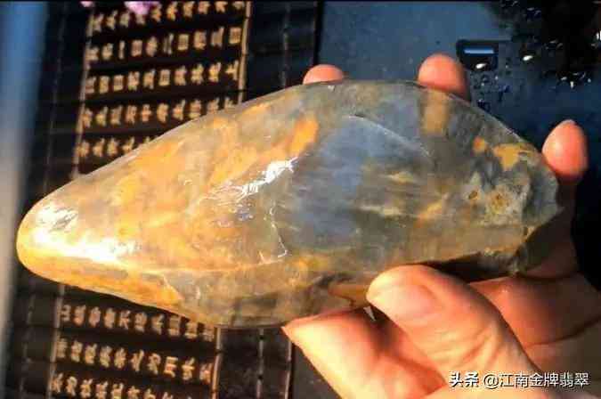 翡翠原石怎么切开(翡翠原石怎么切开图解)