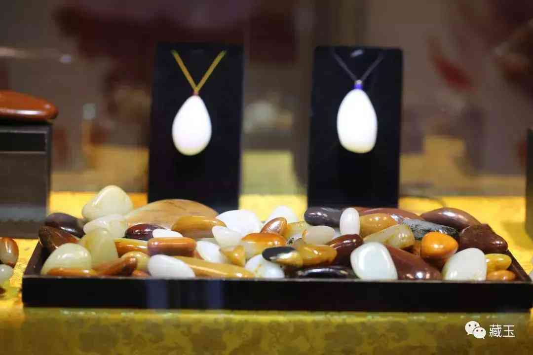 和田玉籽料怎么区分等级(和田玉籽料最好的级别)插图5