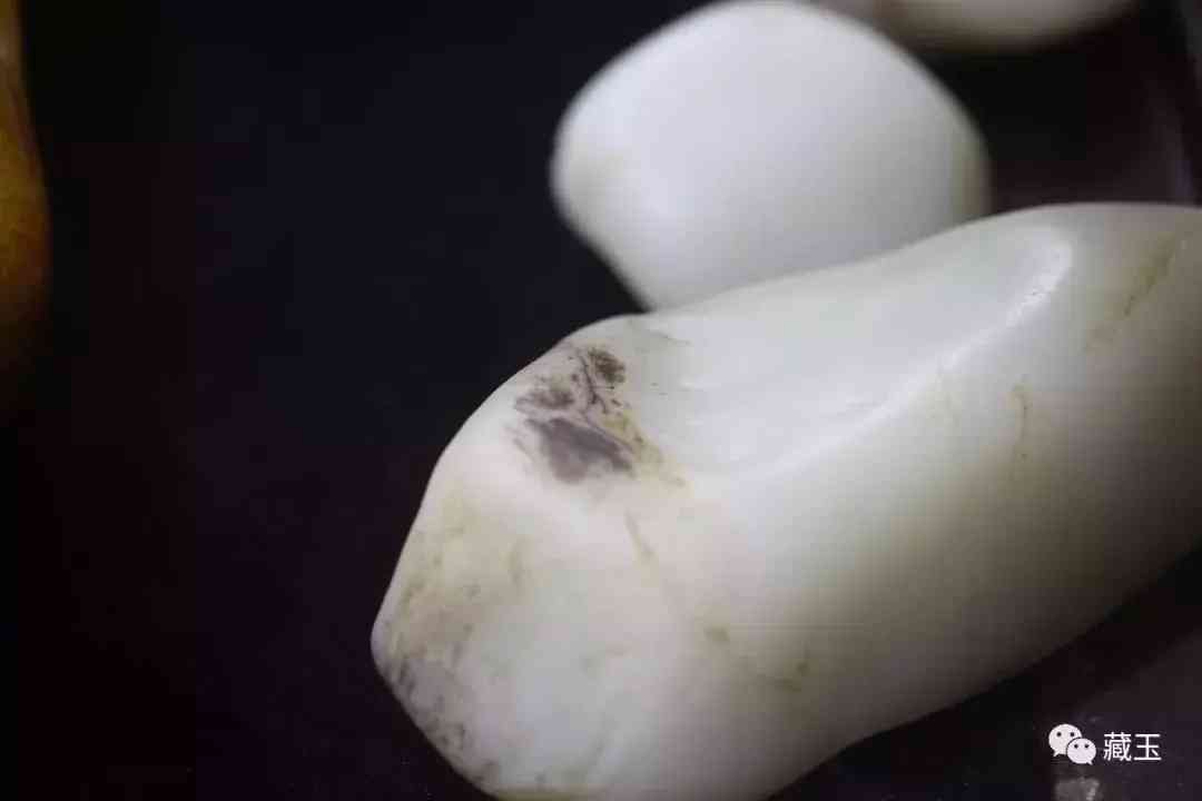 和田玉籽料怎么区分等级(和田玉籽料最好的级别)插图11