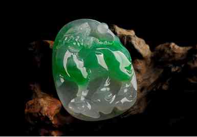 不懂翡翠的人怎么买(想把翡翠卖掉哪里可以收)插图1