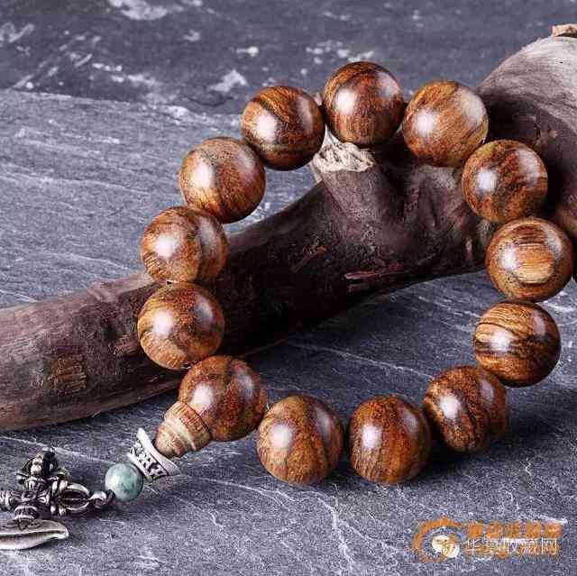 真正虎眼石手串多少钱(虎眼石的功效与作用佩戴禁忌)插图3
