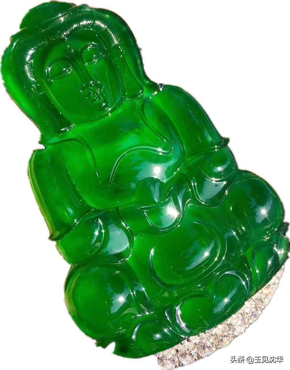 老坑玻璃种帝王绿价格(玻璃种帝王绿48亿手镯)插图1