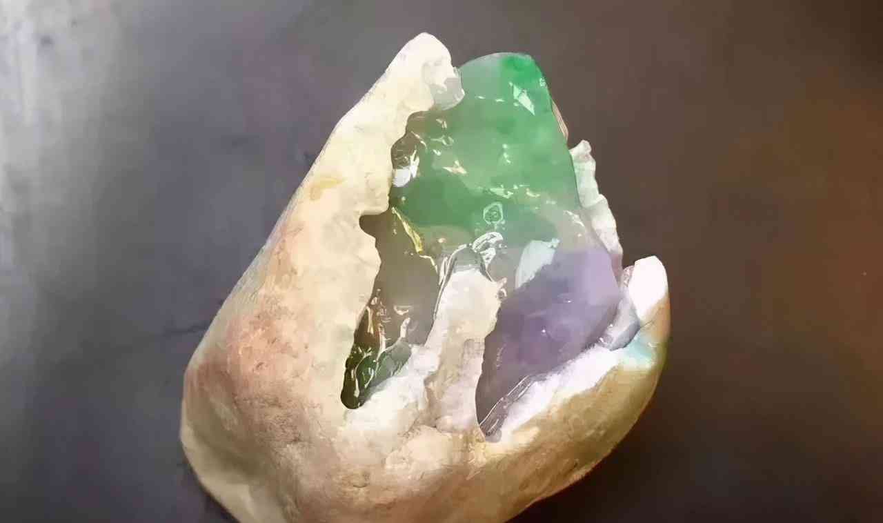 开翡翠原石(开翡翠原石游戏)插图4