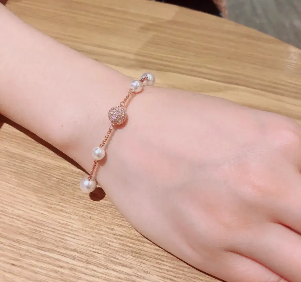 施华洛世奇的项链(施华洛世奇的项链变黑了怎么清洗)插图7 施华洛世奇的项链(施华洛世奇的项链变黑了怎么清洗)插图7