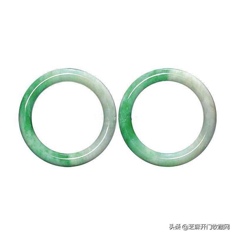 翡翠真假辨别方法简单(翡翠b货在灯光下的图片)插图7 翡翠真假辨别方法简单(翡翠b货在灯光下的图片)插图7