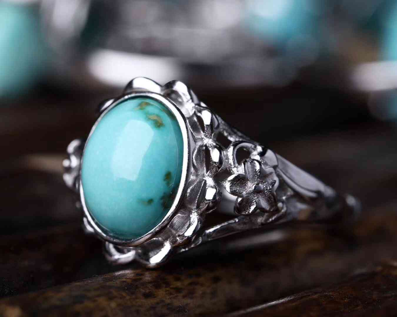 怎样辨别绿松石真假和品质(如何辨别绿松石的真伪)