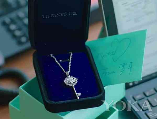 蒂芙尼罗马数字戒指价格(蒂芙尼罗马数字戒指怎么辩真假)插图12 蒂芙尼罗马数字戒指价格(蒂芙尼罗马数字戒指怎么辩真假)插图12