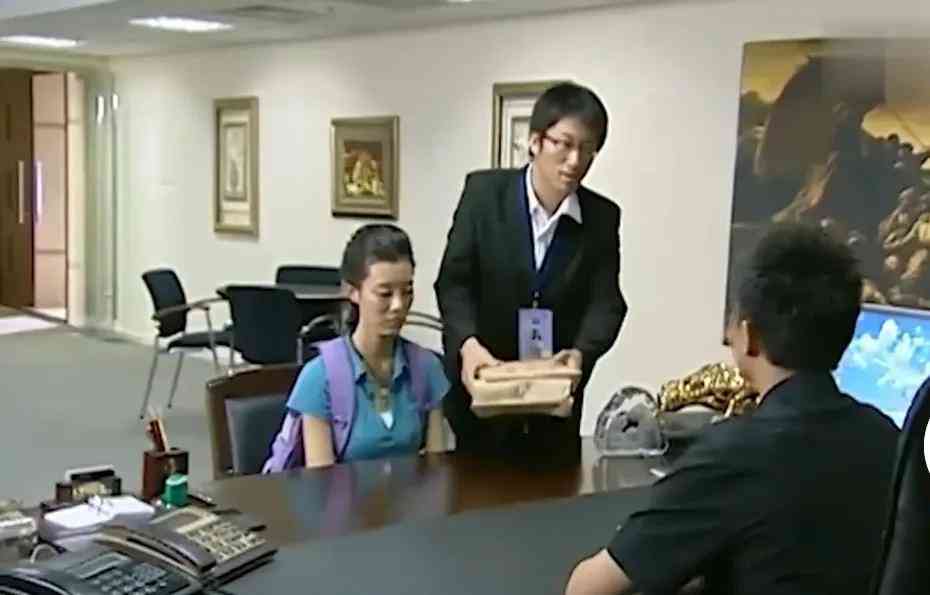 钻石王老五的艰难爱情免费看(钻石王老五的艰难爱情免费观看)插图5