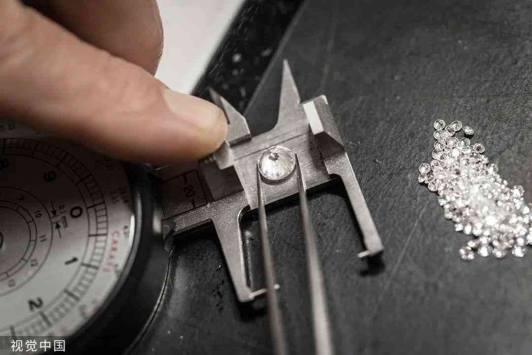 1克拉钻石回收大概多少钱(1克拉的钻石回收价格)插图1 1克拉钻石回收大概多少钱(1克拉的钻石回收价格)插图1