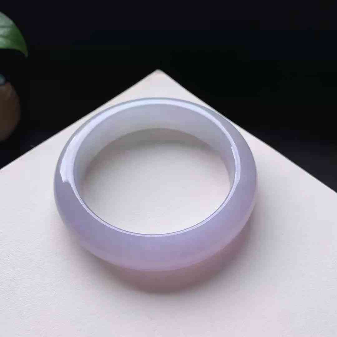 天然水晶手镯的价值(天然水晶手镯的价值高吗)