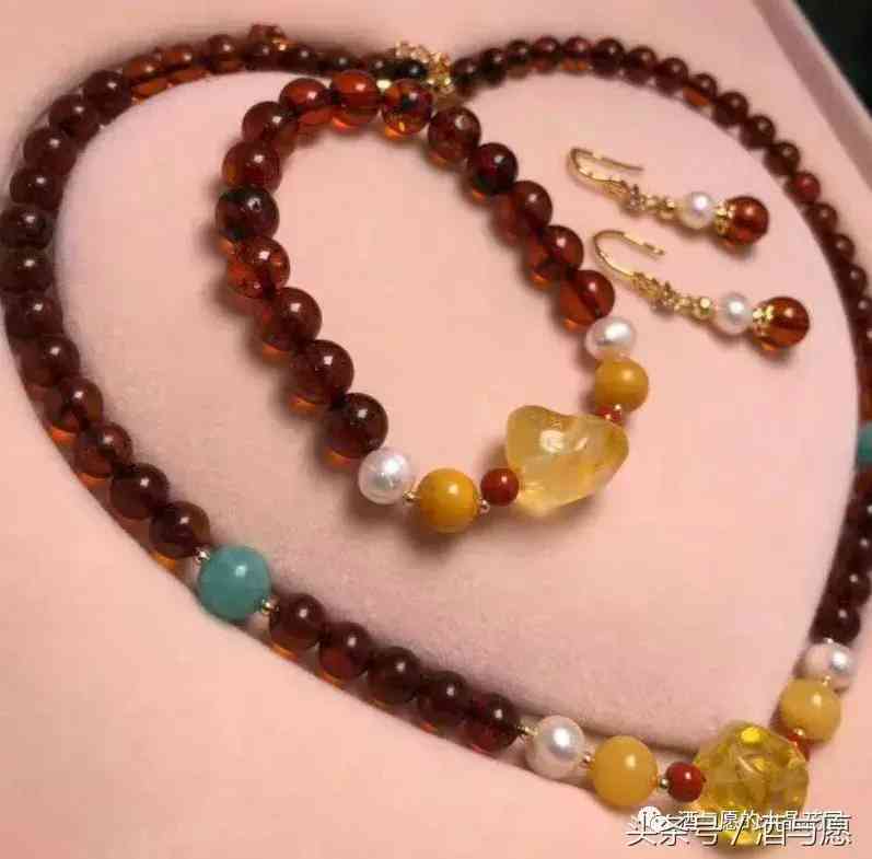 天然血珀的功效与作用(天然血珀有什么特征)插图1