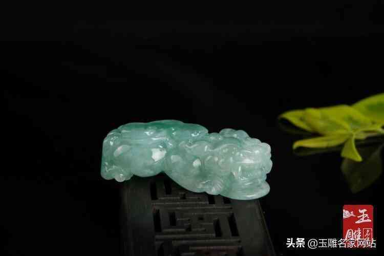 玉貔貅的佩戴禁忌(玉貔貅吊坠的佩戴忌讳什么属相)插图3 玉貔貅的佩戴禁忌(玉貔貅吊坠的佩戴忌讳什么属相)插图3