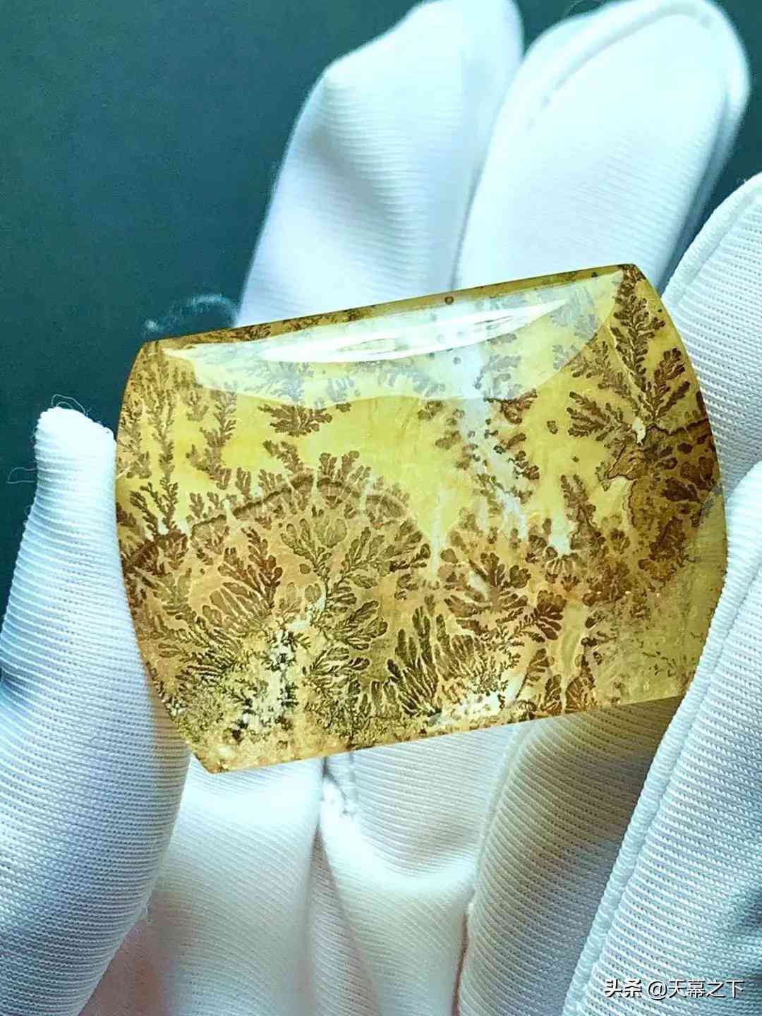 天然水晶吊坠多少钱一个(天然水晶石吊坠)插图6