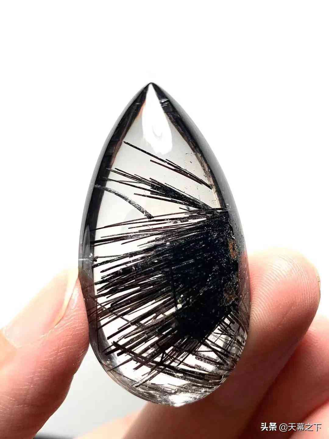 天然水晶吊坠多少钱一个(天然水晶石吊坠)插图9