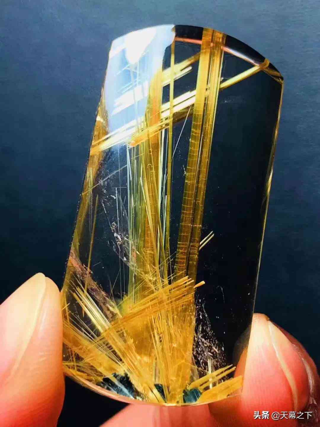 天然水晶吊坠多少钱一个(天然水晶石吊坠)插图17