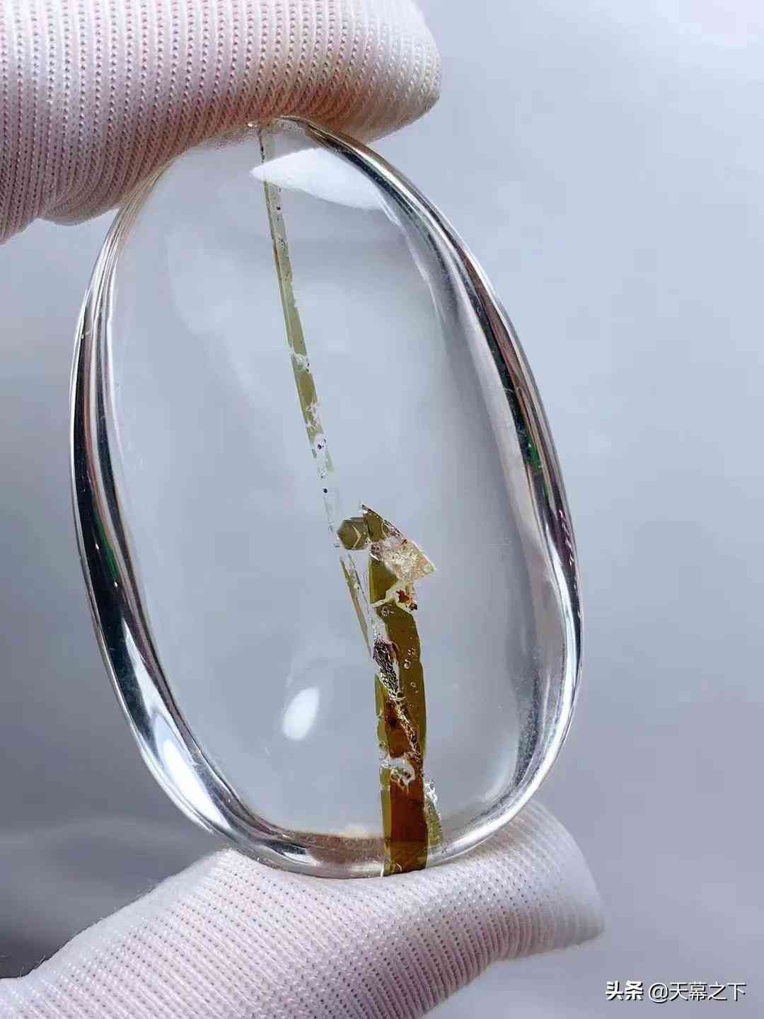 天然水晶吊坠多少钱一个(天然水晶石吊坠)插图19