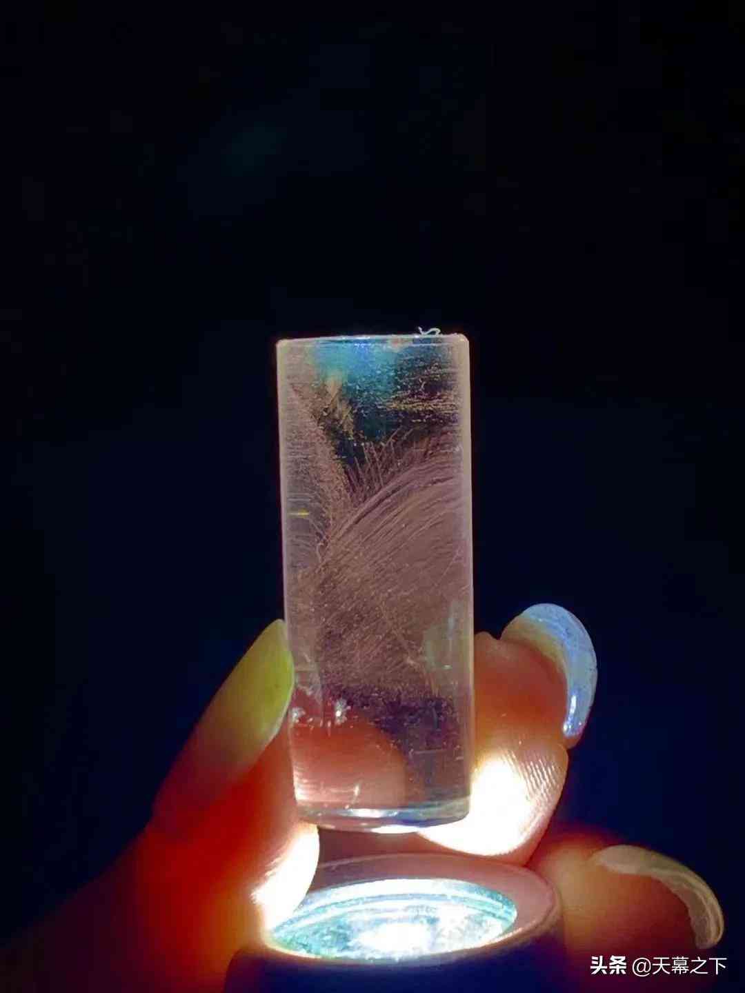 天然水晶吊坠多少钱一个(天然水晶石吊坠)插图32