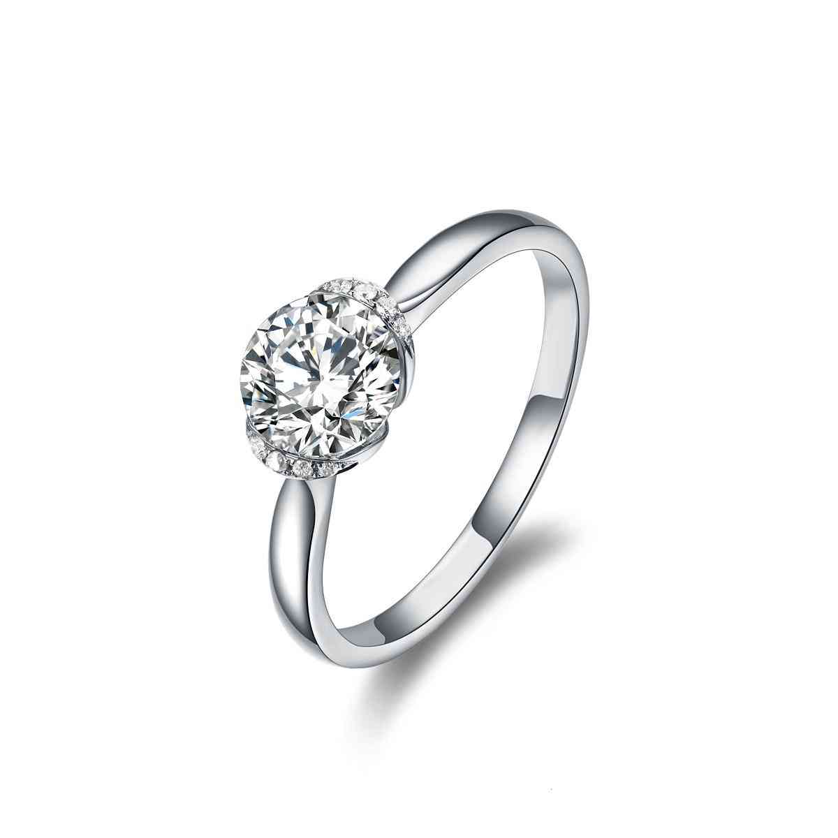 铂金项链怎么清洗更亮泽(铂金项链怎么清洗更亮泽一些)