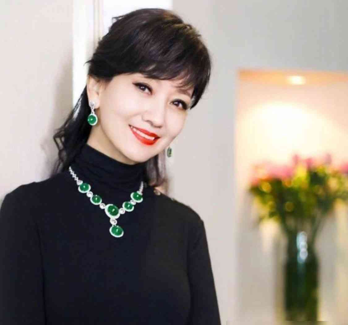 三种女人不适合戴翡翠(三种女人不适合戴翡翠佛公)插图5