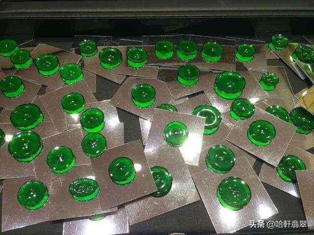 玻璃种帝王绿翡翠价格(玻璃种帝王绿翡翠价格及图片)插图3