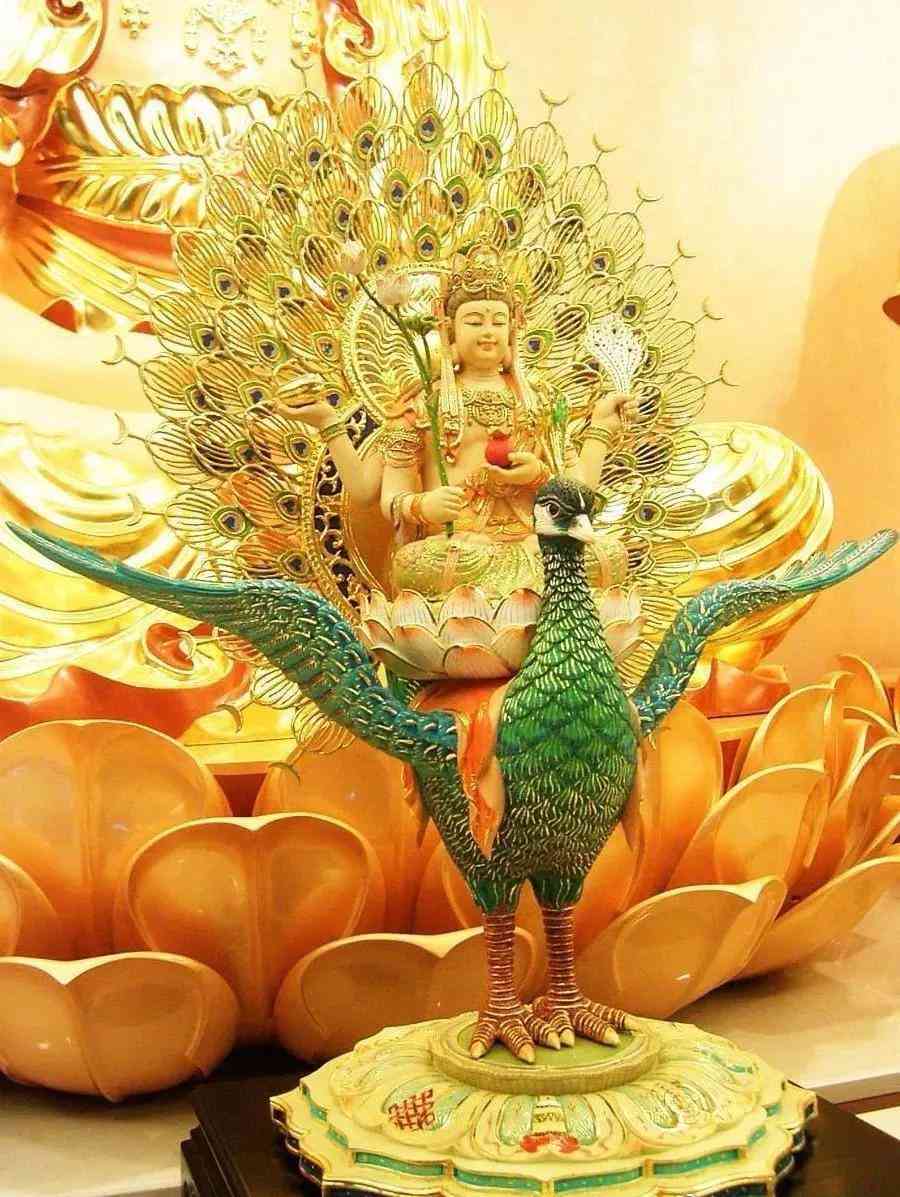 女子脖子上戴玉的禁忌(女生脖子佩戴玉的好处)