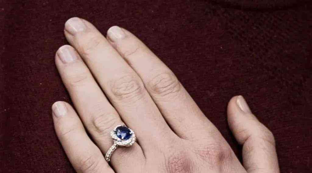 7克拉钻戒有多大(7克拉的钻戒多少钱啊)插图8