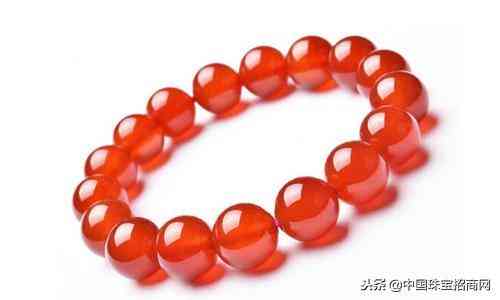 女人带玛瑙还是玉髓好(女生佩戴玉髓的禁忌)插图2