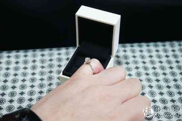 周大福钻戒款式及价格(周大福钻戒款式及价格 四爪)插图30