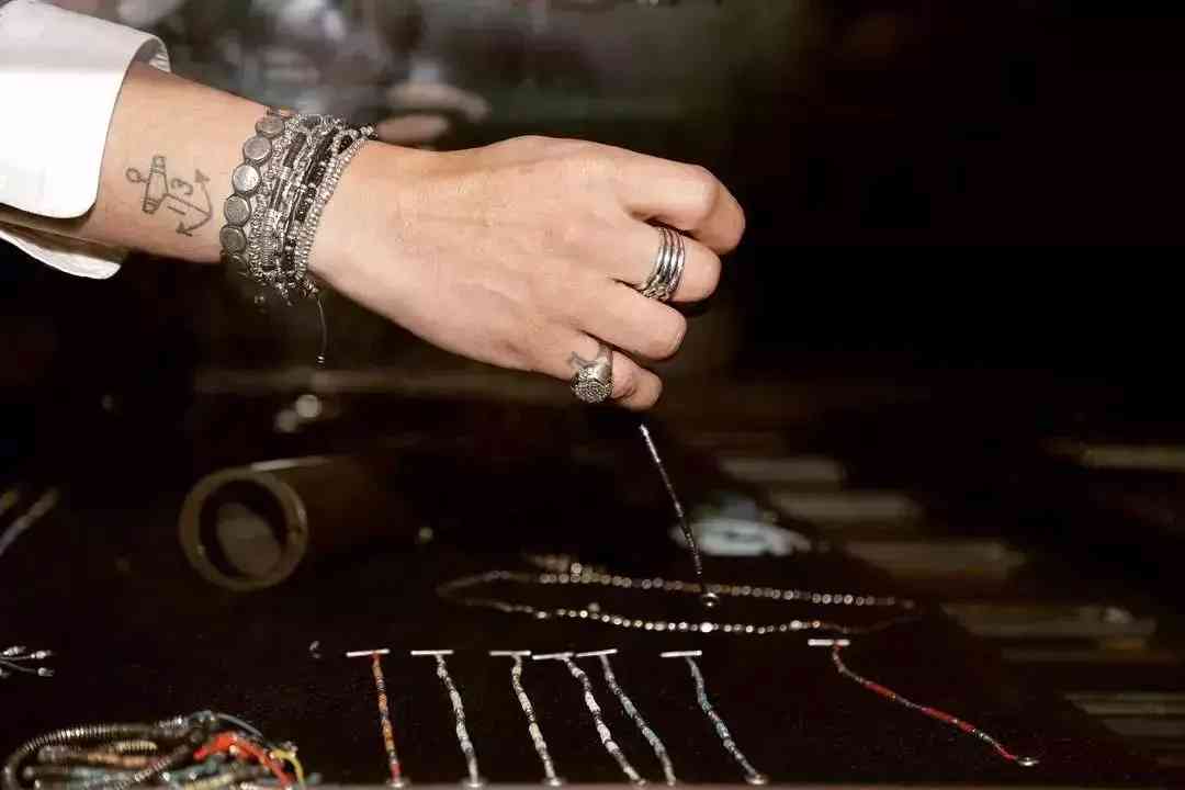 适合年轻人的银饰品牌(适合年轻人的银饰品牌排行榜)插图7