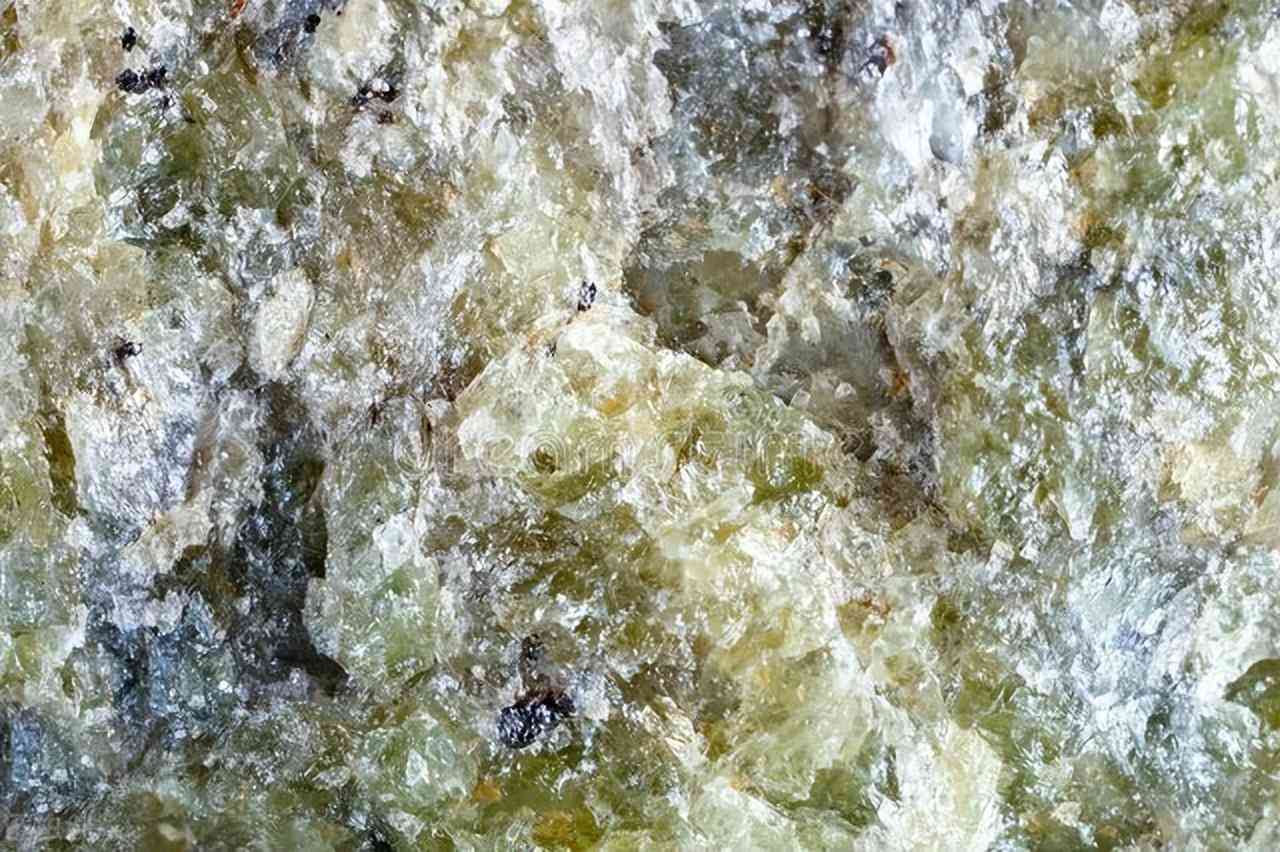 橄榄石价格(橄榄石原石价格)