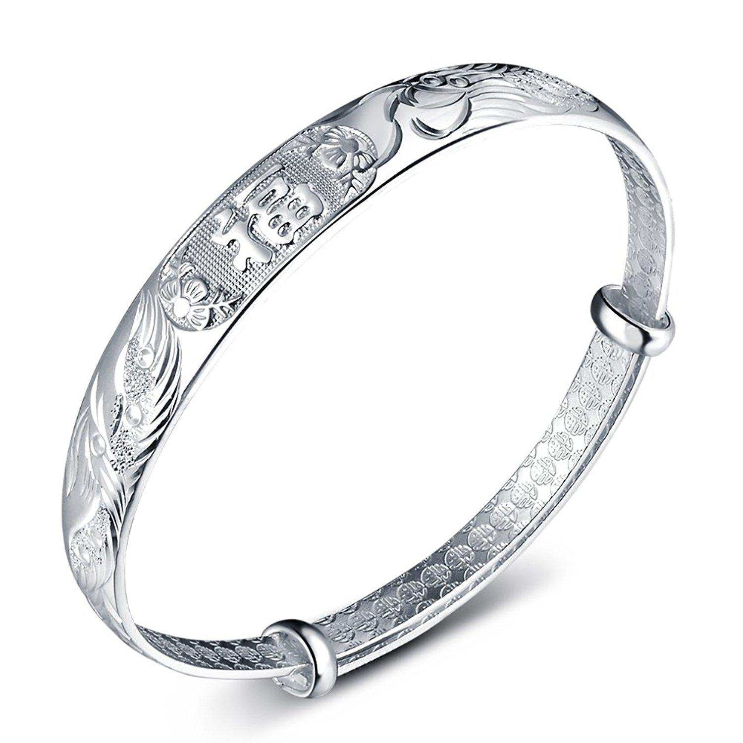 银镯子变黑是湿气重吗(银镯子变黑是在排毒吗)插图1